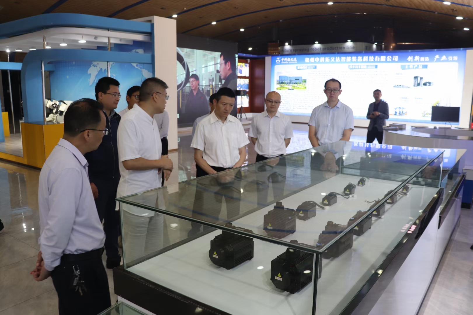 中国稀土集团科技创新及信息化部总经理来中科拓又达参观考察